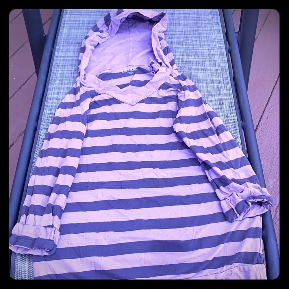 Pea in the pod hooded top
